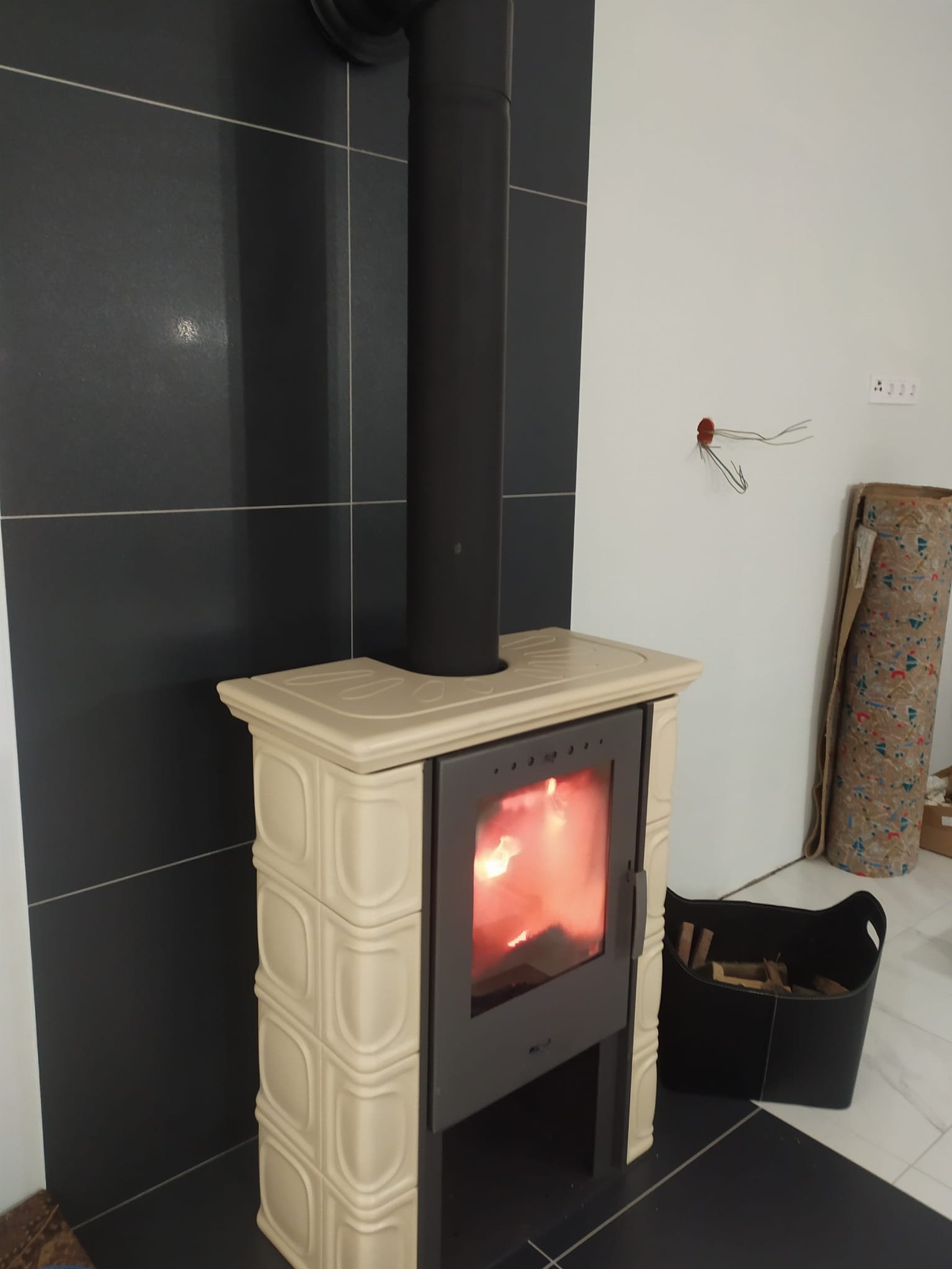 Koklinis židinys FLAMA ELDUR EKO (6 kW) Medaus