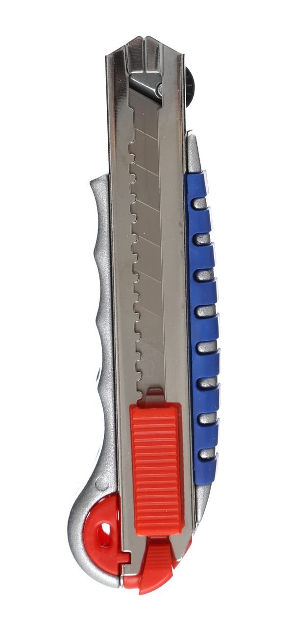 Nóż z 6 łamanymi ostrzami 18mm – KD10960